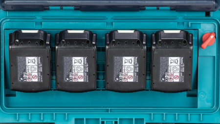 Аккумуляторная тачка Makita DCU602Z