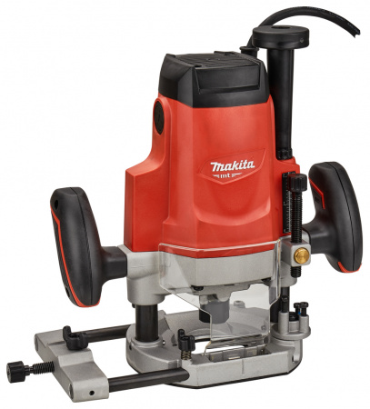 Фрезер Makita M3602