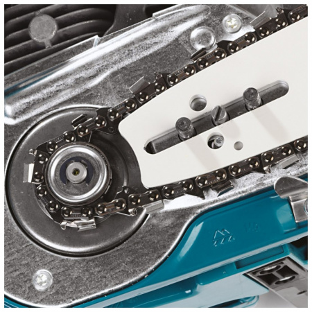 Бензиновая цепная пила Makita EA5000P38D