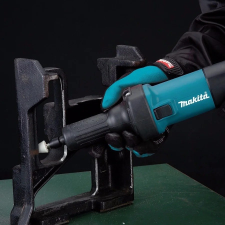 Шлифмашина прямая Makita GD0600