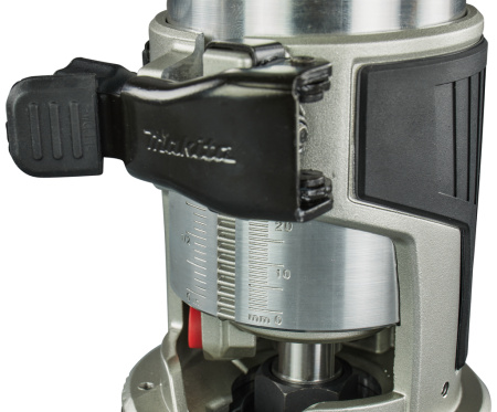 Кромочный фрезер XGT Makita RT001GZ14