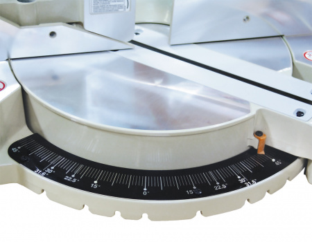 Торцовочная маятниковая пила 305 мм Makita LS1221