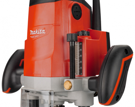 Фрезер Makita M3600