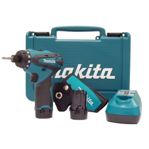 Винтоверт СХТ Makita DF030DWE